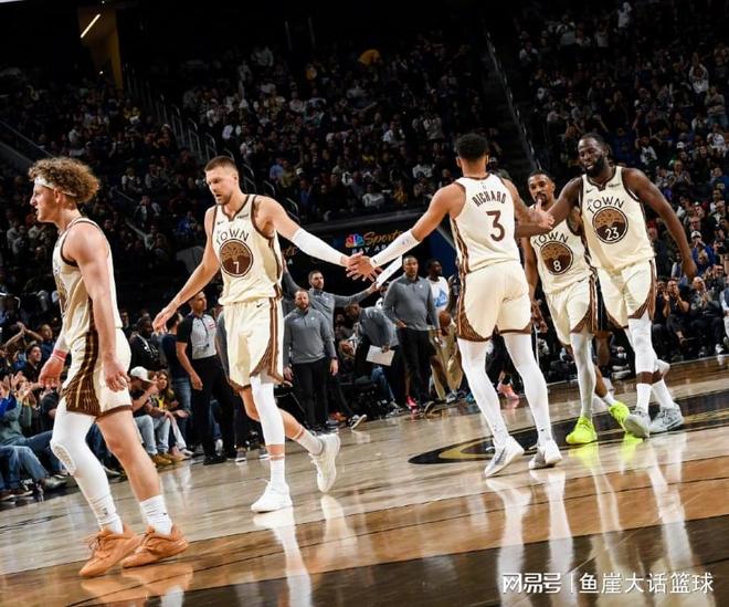 湖人轻取步行者稳居西部第三 掘金双星爆发掀翻