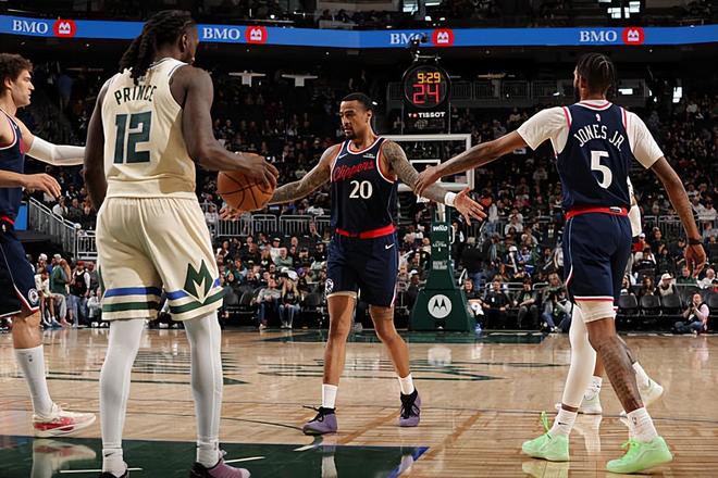 快船大胜雄鹿科林斯砍22+3助助队取5连胜