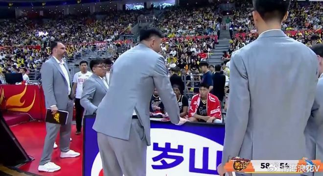 广东队主场惨败福建跌出前四 杜锋用人策略引争